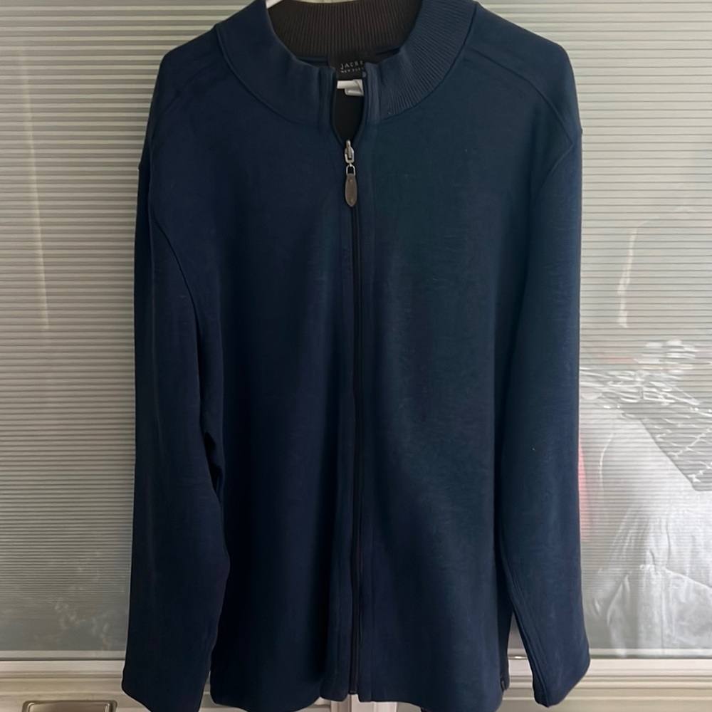 Men’s zipped sweater